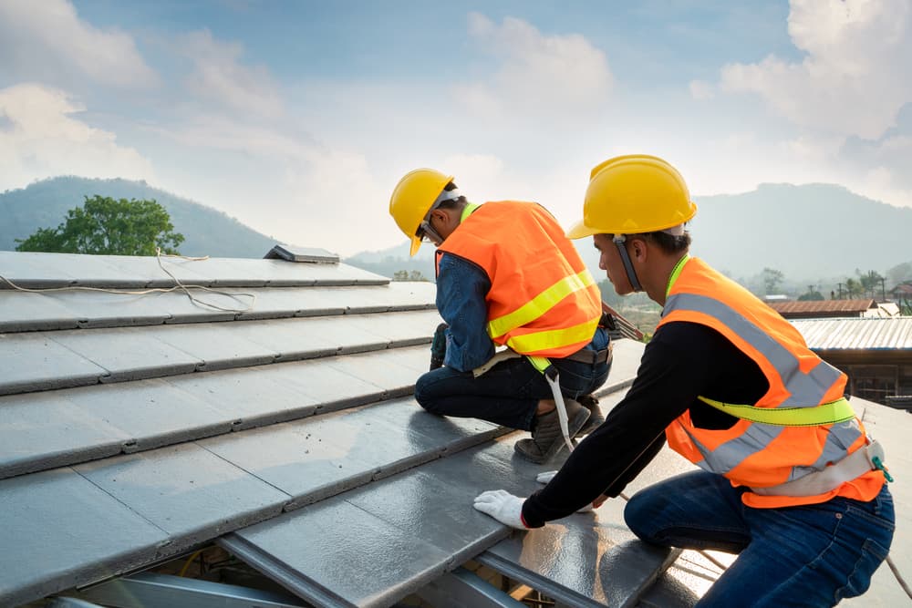 roof repair in Des Moines WA